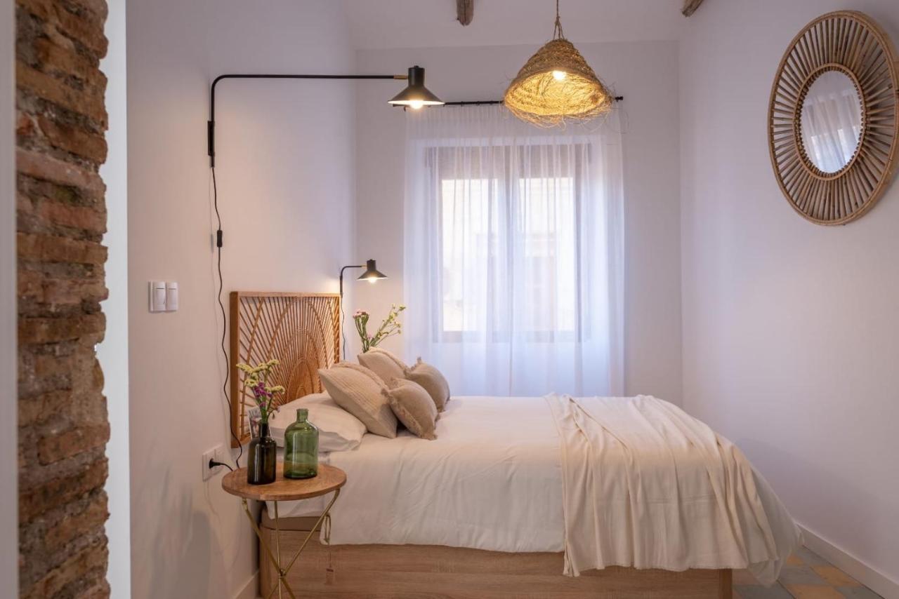 Apartamento Junto A Hospital Real Apartment Granada Exterior photo